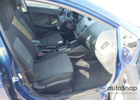 2017 Kia Forte S из США, поврежденный, VIN 3KPFL4A71HE129047